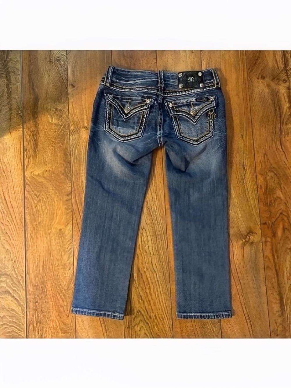 Miss Me Vintage Signature Cuffed Capri Jeans Embellished Pockets 22” Inseam